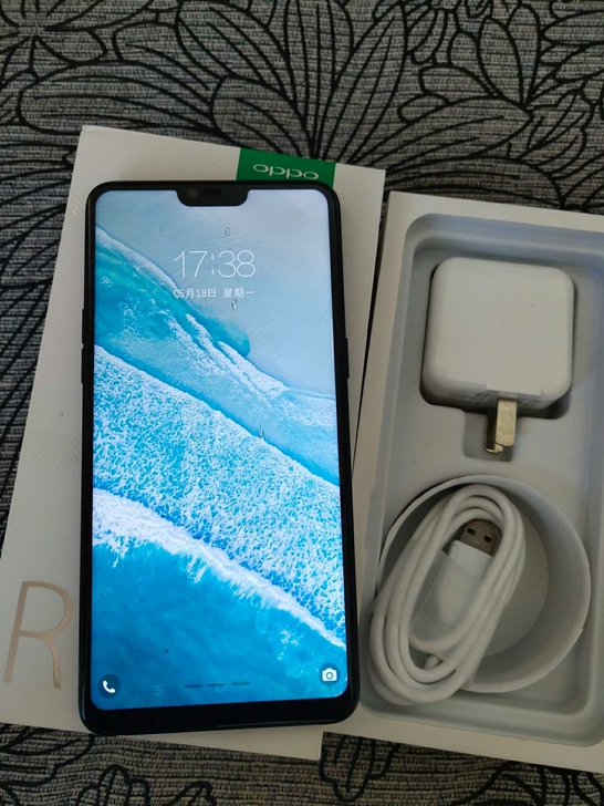 Oppor 15正品手机  99成新  只...