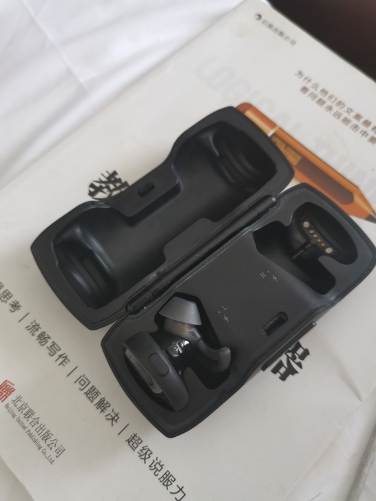 BOSE SoundSport Free ...