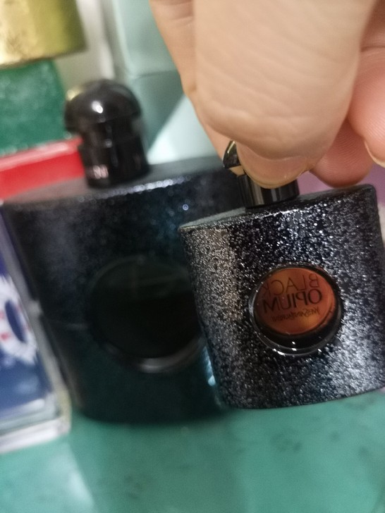 ysl黑鸦片香水7.5ml全新