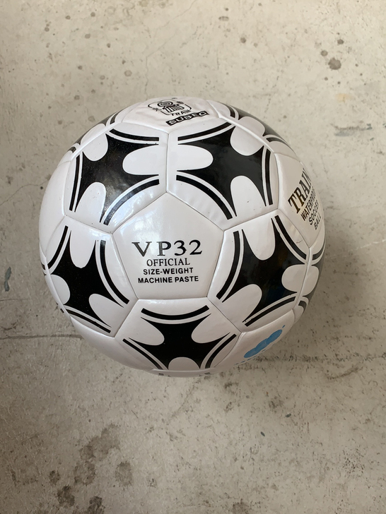 火车头vp32 5号足球 手缝 二手 磨损...