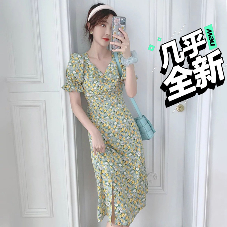 夏季碎花雪纺连衣裙2021年新款气质修身裙...