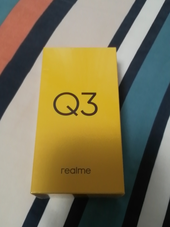 真我q3 6-128 全新未拆