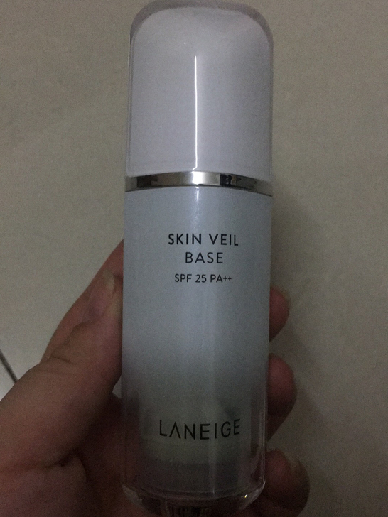 兰芝隔离霜,使用过一两次,专柜买的,不适合...