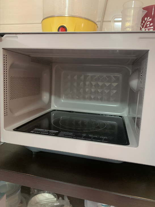 美的微波炉，大概九成新，大东西要自提哦。上...