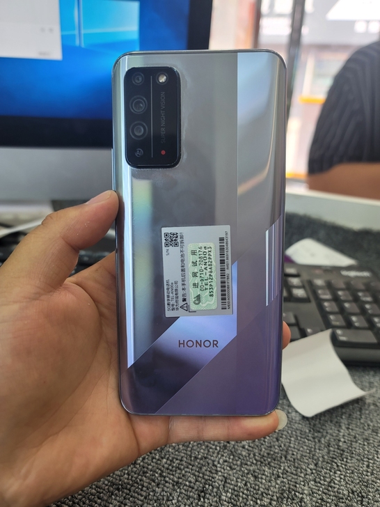 荣耀10x华为荣耀的5G手机，纯原在保修，...