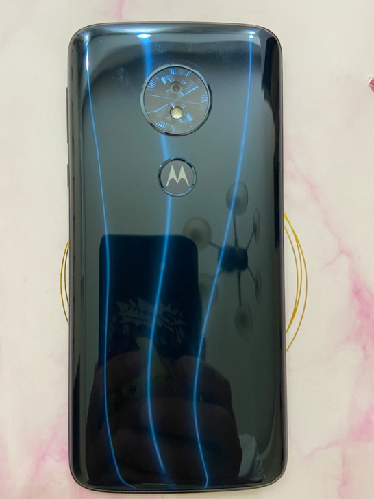 低价出售摩托罗拉G6 play手机，成色深...