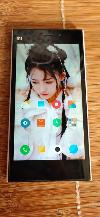 小米3，联通版 ，64G内存。支持应用双开...