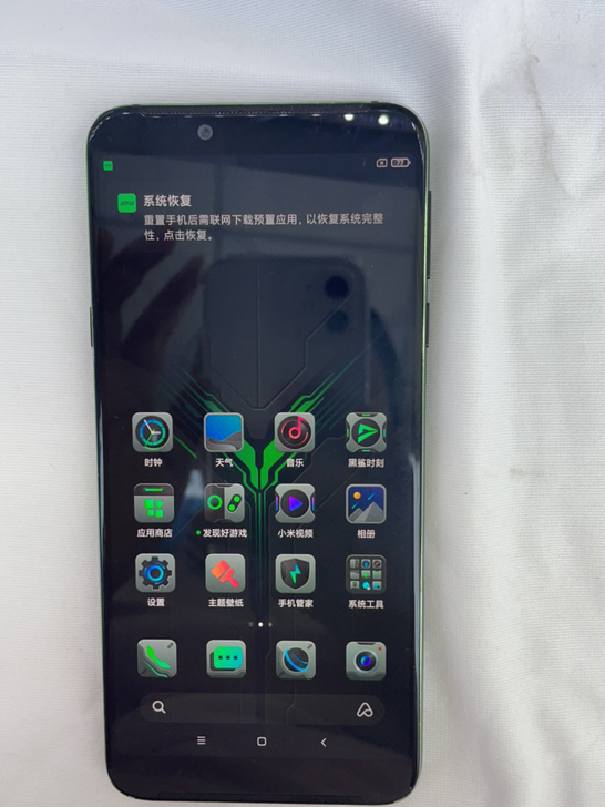 小米黑鲨手机出售780元，二手小米一经卖出...