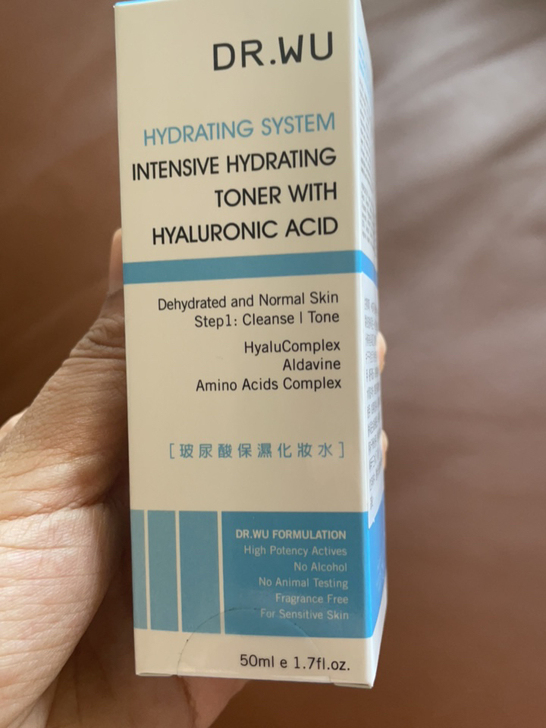 达尔肤玻尿酸保湿化妆水50ML，全新未拆封...