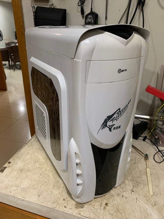 电脑一套,珠海吉大自提!配置:i5 347...