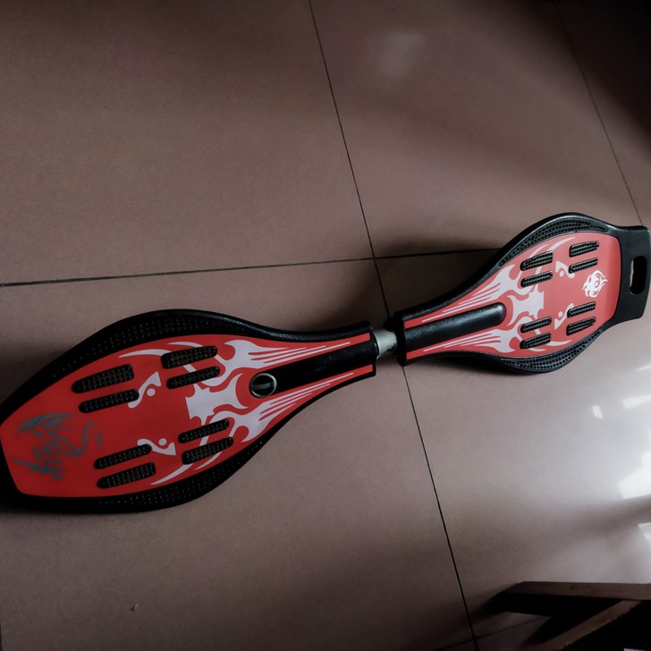 儿童两轮滑板初学者6岁男孩女生成人活力板摇...