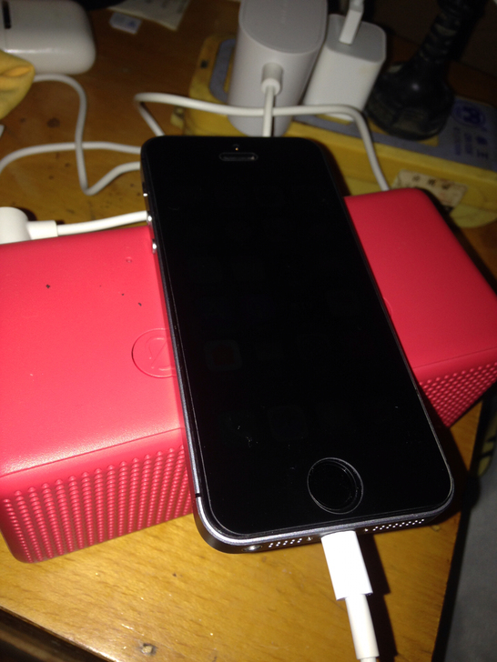 iPhonese国行128G,灰色,全网通...