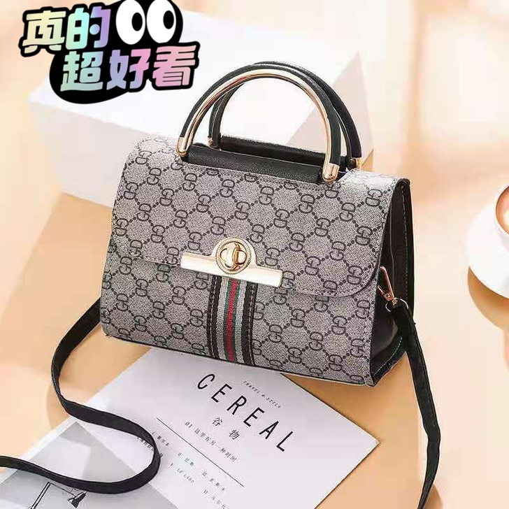 新款包包女手提包简约百搭单肩斜挎包2021...