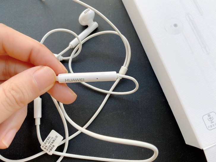 华为3.5mm音频半入耳式耳机，AM115...