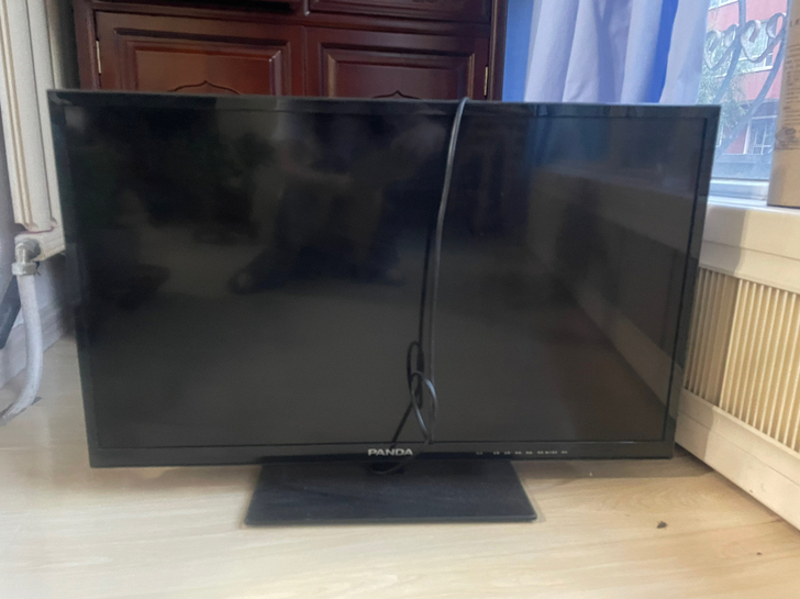 熊猫电视显示器  用不上了便宜出