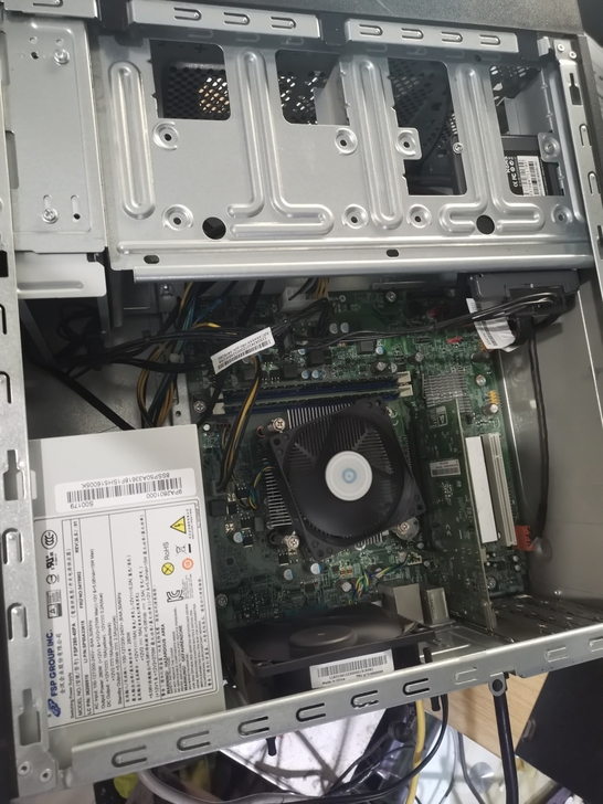 联想品牌主机，i7-4790处理器，8G内...