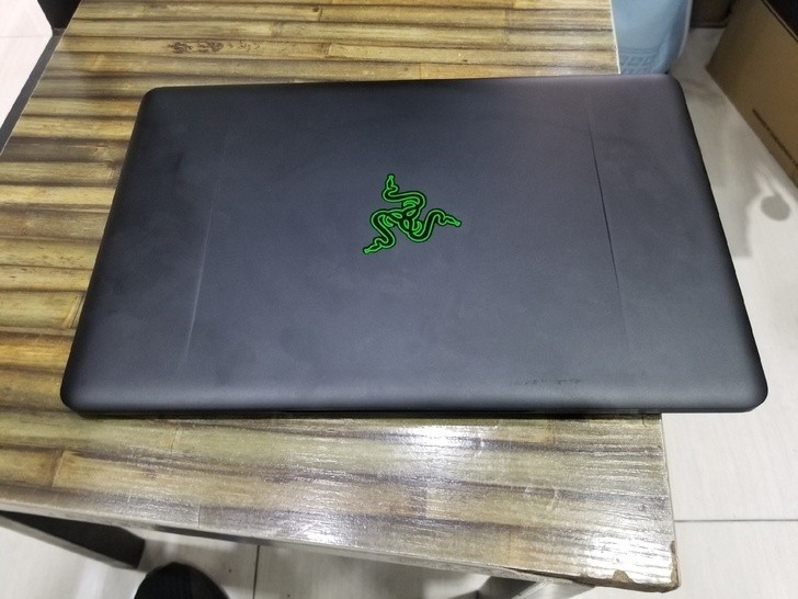 漂亮酷炫笔记本2k触摸屏雷蛇rz09 i7...