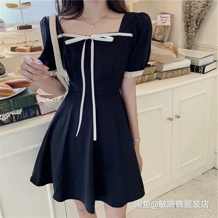 法式方领连衣裙女夏收腰显瘦气质小清新白色初...