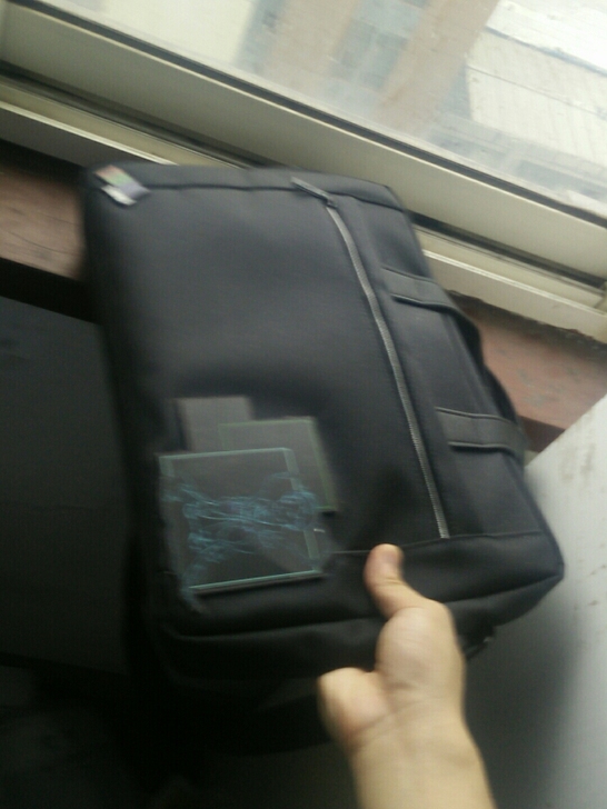 出售电脑包一个