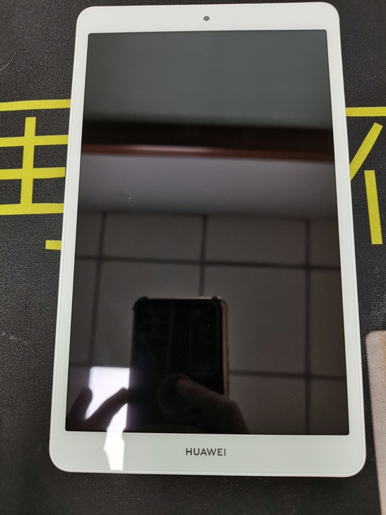 几乎全新华为M5平板电脑   在保   玩...