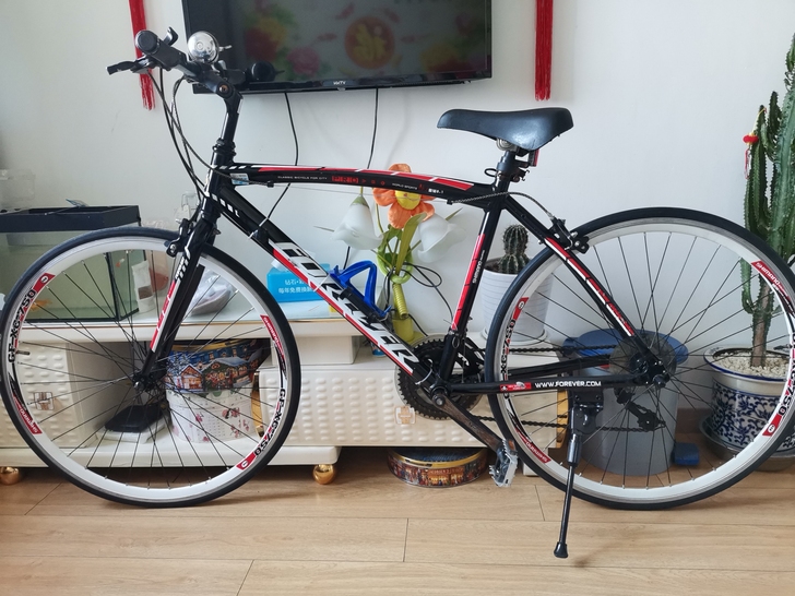 上海永久牌。金钻变速赛车。车很新。骑着轻快...