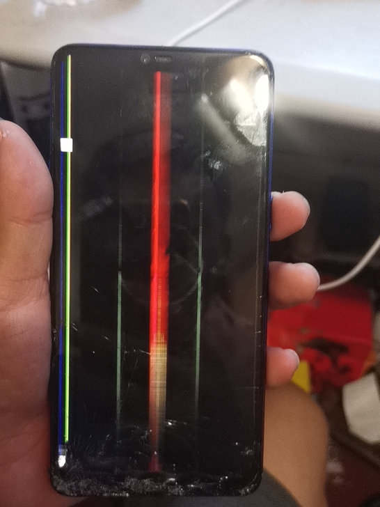 oppor15  内外屏爆，能开机充电。后...