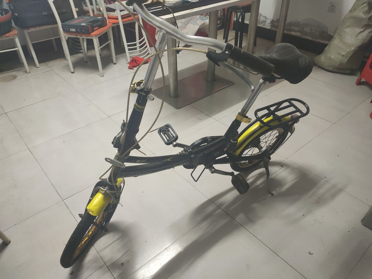 处理闲置自行车，9成新，仅限自提，价格不讲...