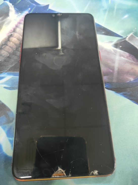 oppoR15  r15屏幕下方破损，运行...