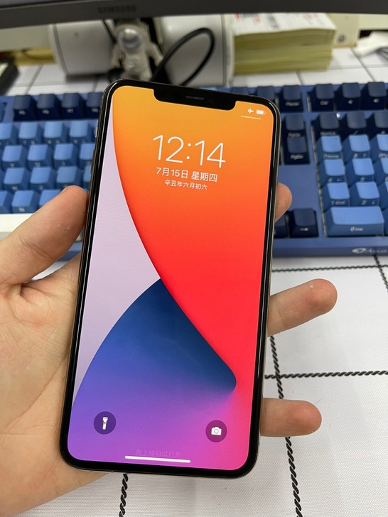 iphone 11promax256黑解黑...