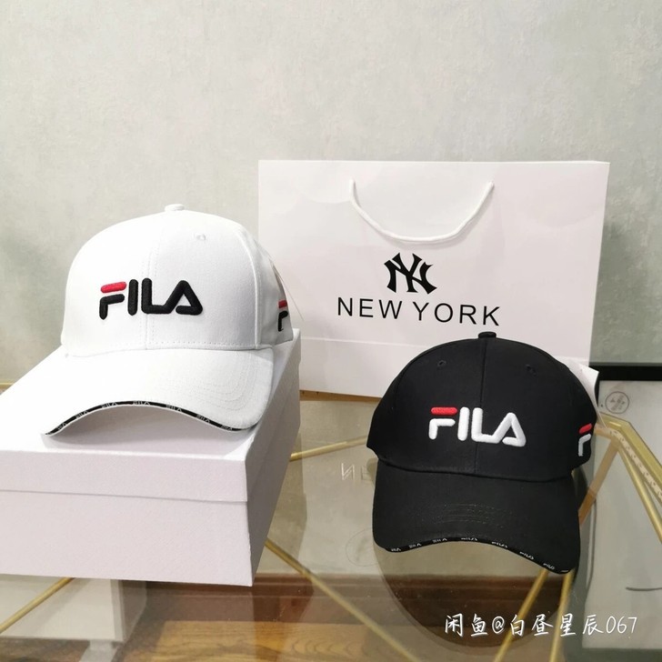 帽子亏本出，大小可调，四季可戴 全新的斐乐...