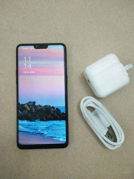 OPPO R15 运行6+128高配R15