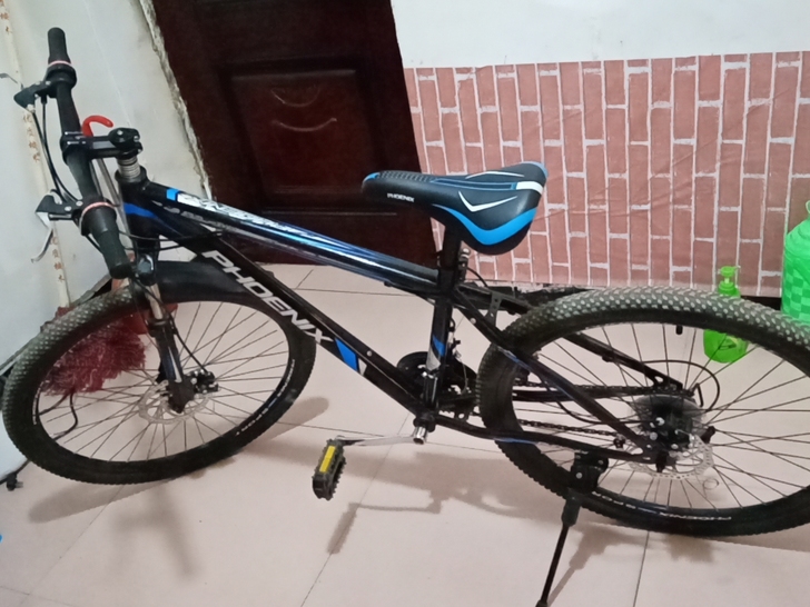 自行车九成新,本人因要去外地上班故往外出售