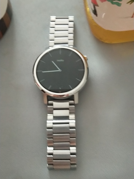 moto 3602代国际版成色还可以，电池...
