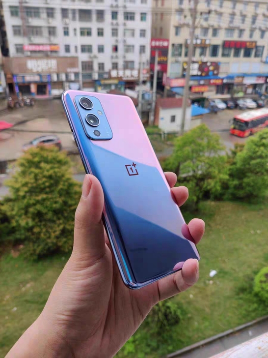 一加 OnePlus 9 5G旗舰120H...