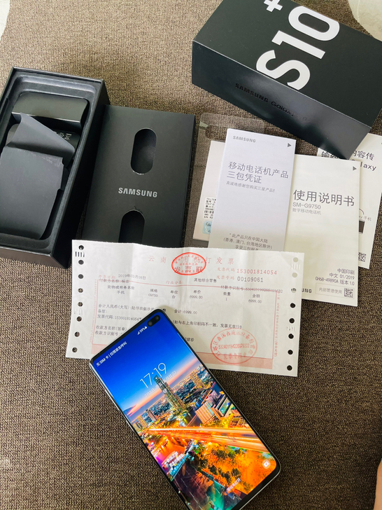 三星S10+