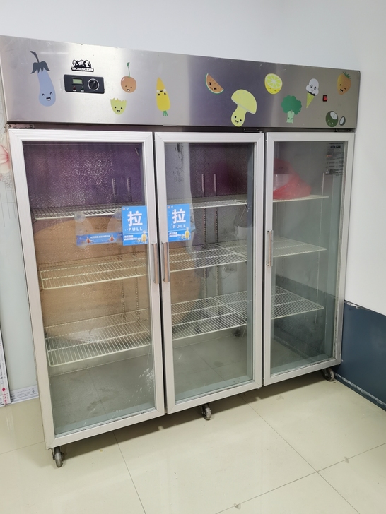 三门冰柜，之前开水果店买的，用了没有半年，...