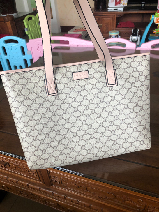 全新 手提包 腋下包  二百多买的