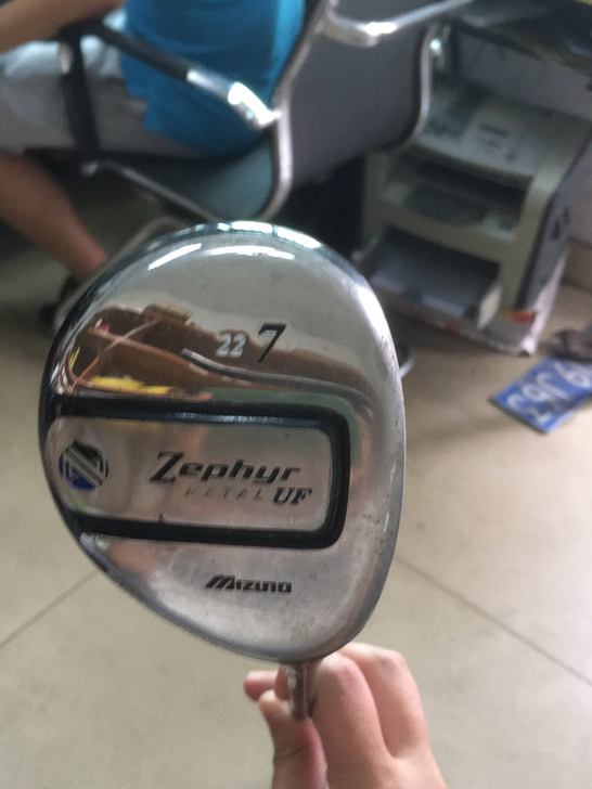 出售高尔夫球杆.售出不退