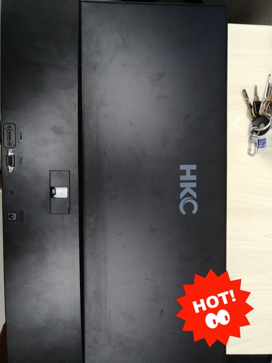 HKC HA238显示器 显示屏裂了 里面...