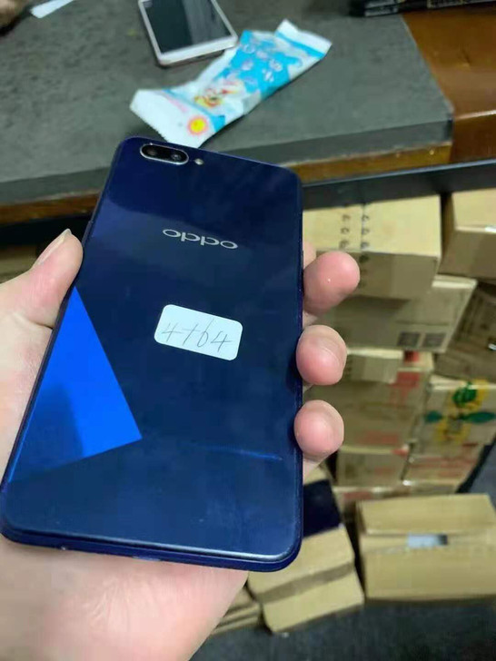 oppoA5 4+64圆通包邮