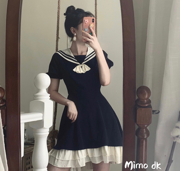 可盐可甜连衣裙温柔风海军领法式茶歇宫廷复古...