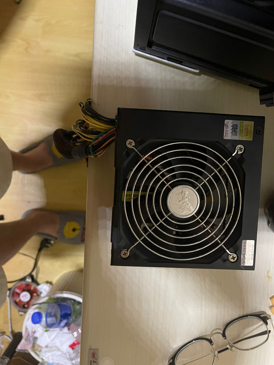 长城500w电源，接口齐全，