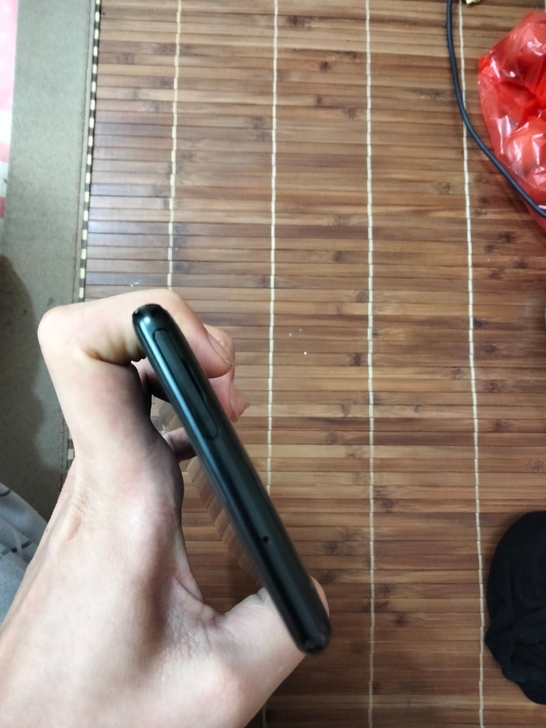 索尼日版全网通，464g，单卡。成色如图。...