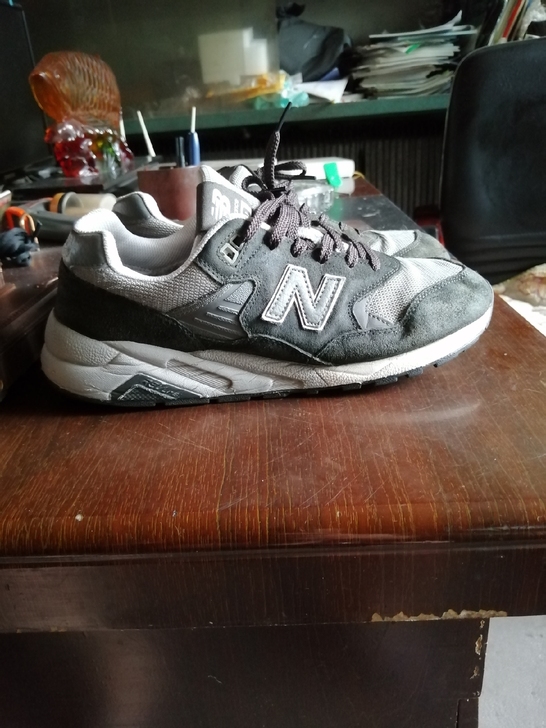 新百伦运动鞋，43码，纯皮+编织面料，购买...