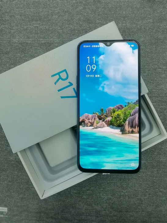 OPPOR17  99新 用了三个月左右，...