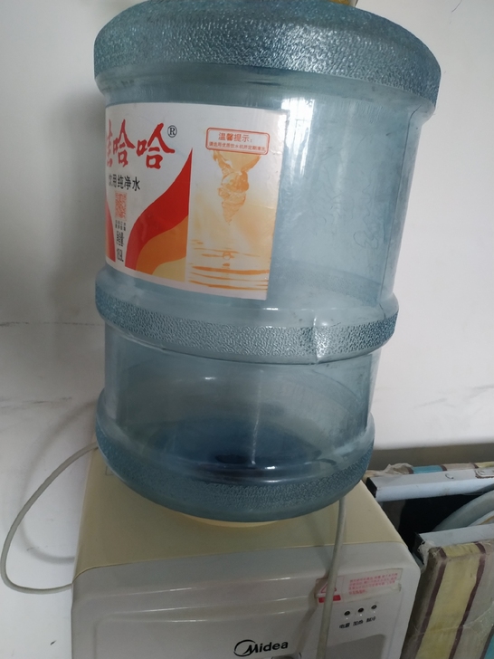 娃哈哈空桶 ，押金条丢了不退。18.9公斤...