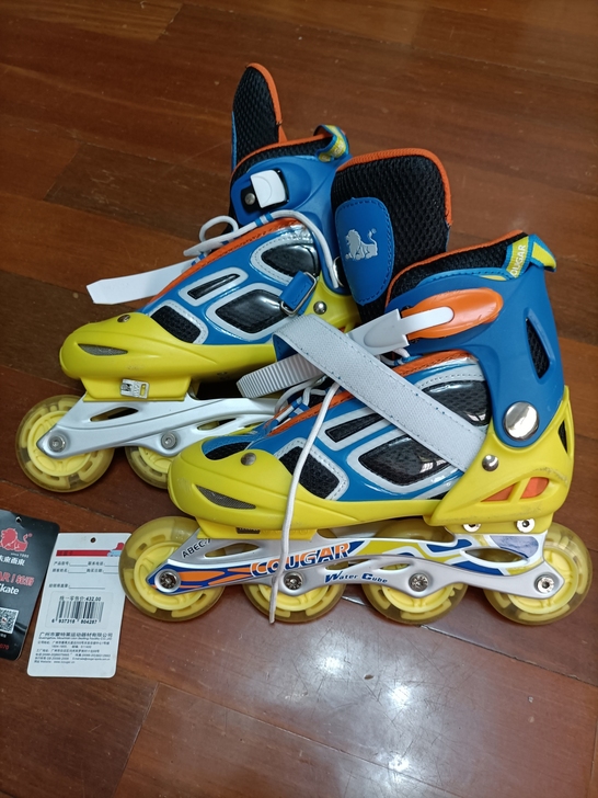 COUGAR美洲狮轮滑鞋，迪卡侬买的，38...