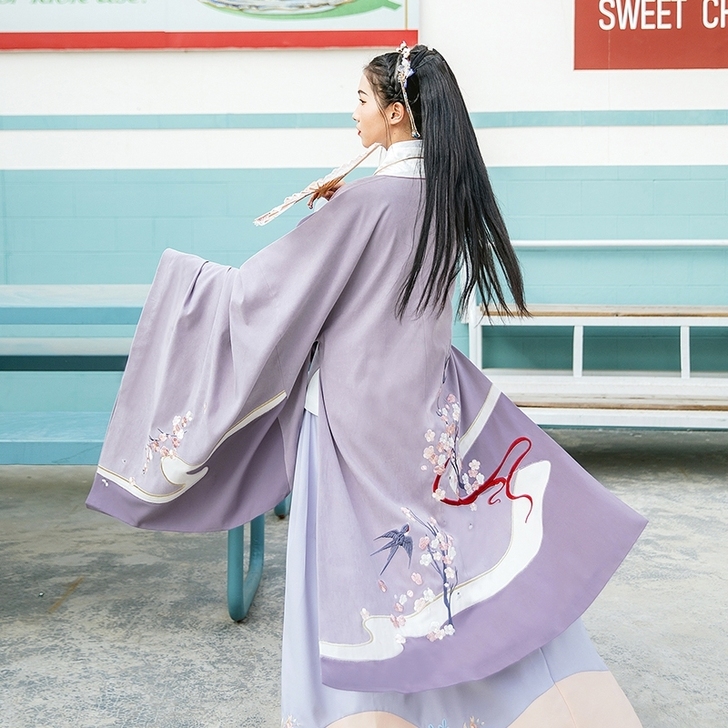 汉尚华莲汉服女屠苏亏本出售有吊牌