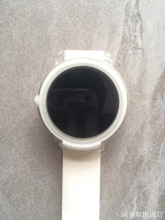 ticwatch E 送线和一张未贴钢化膜...