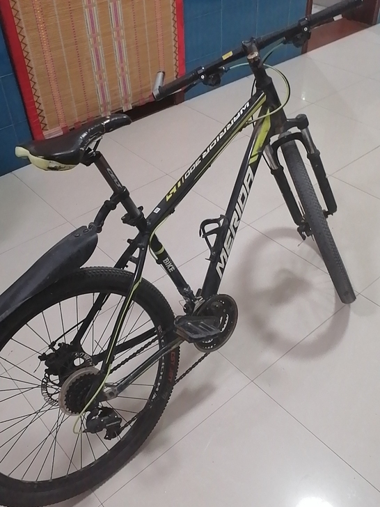 发布一辆美利达勇士300山地自行车，铝合金...